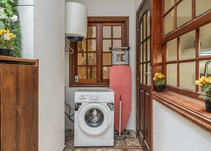 Gigantes De 3 Διαμέρισμα *